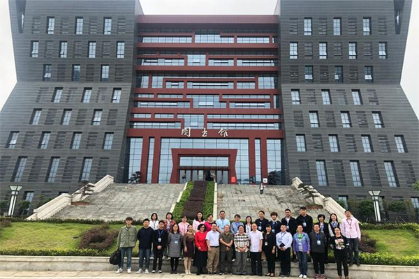小长假黄金大幅回调，杭州90后花78万买金条，接下去，黄金涨势是否卷土重来？_金价_全球_伦敦